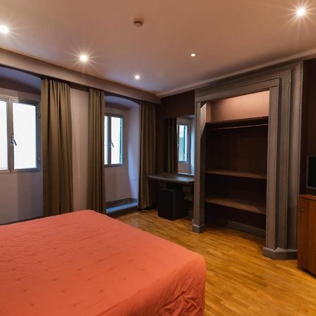 Hotel Unicorno ฟลอเรนซ์ ภายนอก รูปภาพ